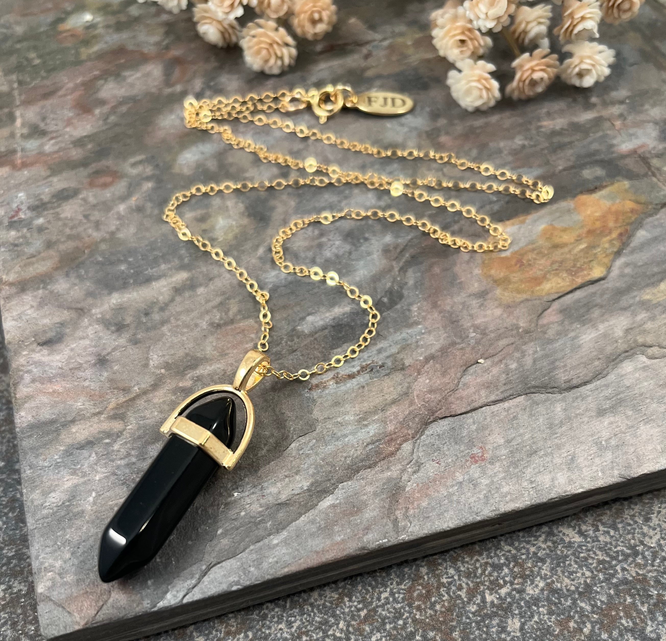 Black Stone Gold Necklace – Melon Boutique